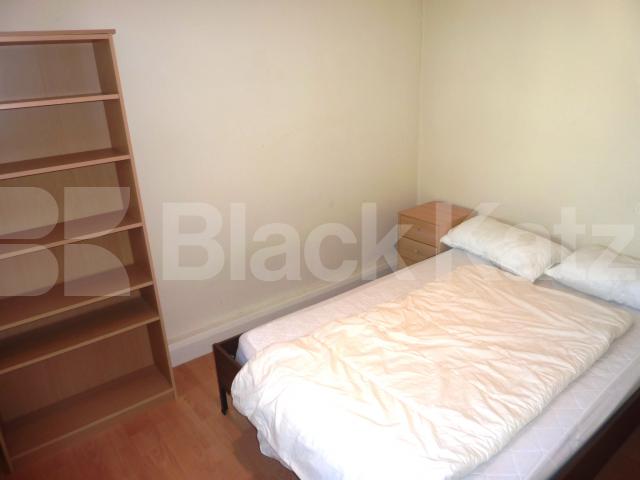 			CENTRAL ZONE 1 LOCATION!, 1 Bedroom, 1 bath, 1 reception Flat			 Bateman Street, SOHO